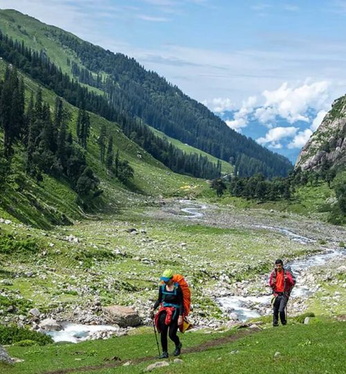 trekking in manali
